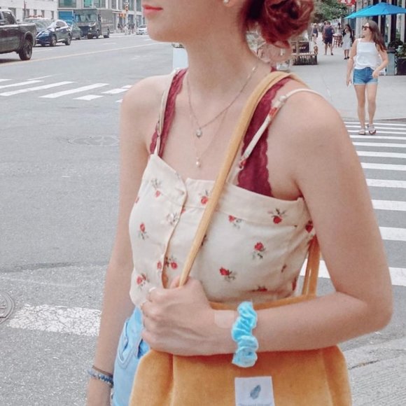 Floral Crop Top - Picture 5 of 5